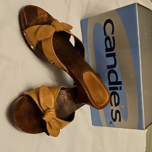 Candie's Brown Bow Sandals